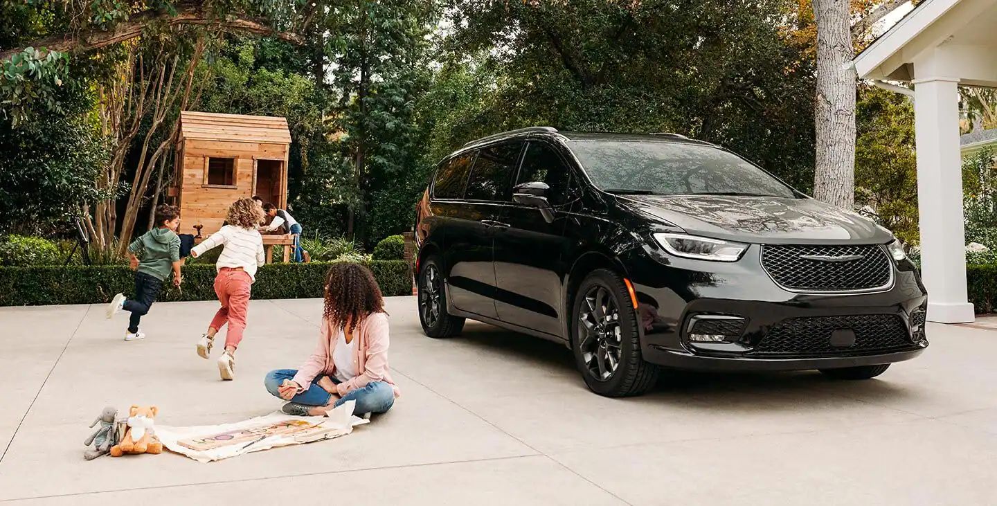 Chrysler Dodge Jeep Ram Offers & Lease Specials near Island City, OR