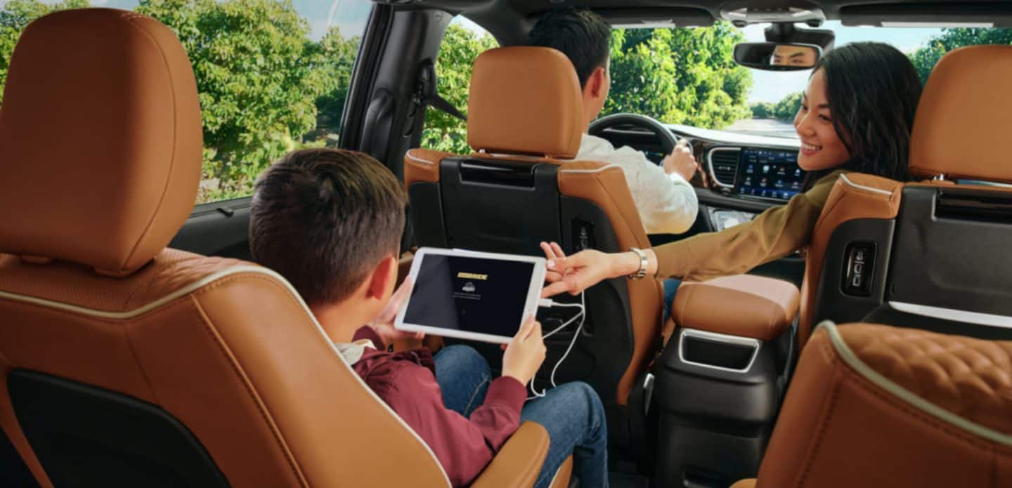 2023 Chrysler Pacifica Interior | Glendale Chrysler Jeep Dodge Ram